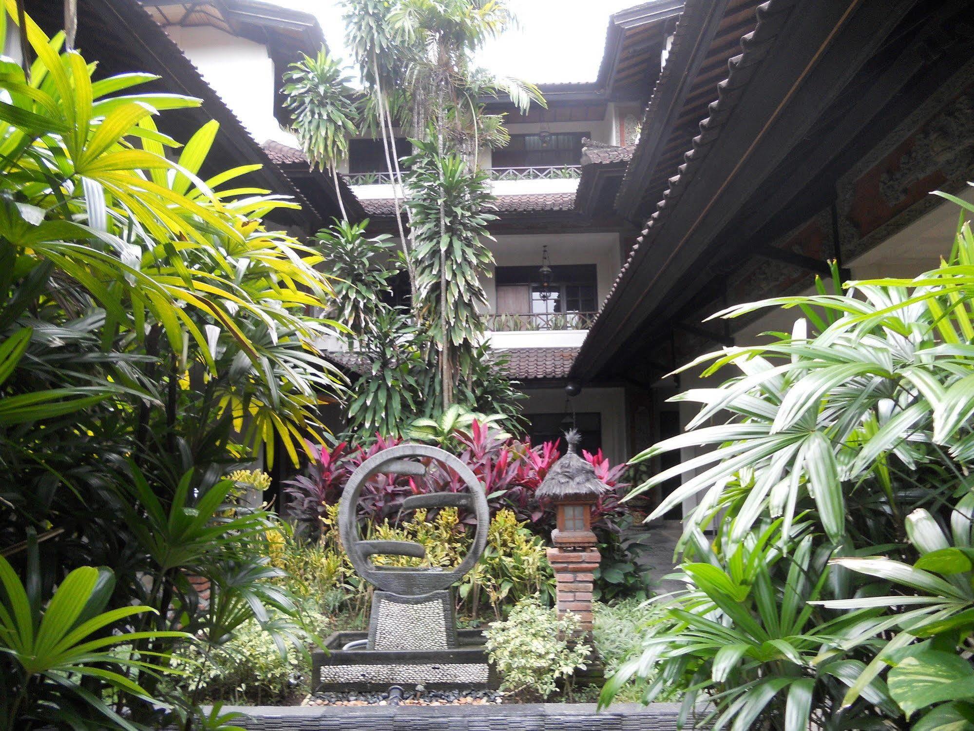 Ari Putri Hotel Sanur Exterior foto